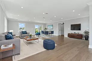 7 S Bay Ave, Bay Shore, NY 11706 - Photo 30