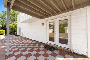 109 Remington Ave, Selden, NY 11784 - Photo 38