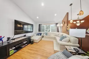 7 Dussenbury Dr, Florida, NY 10921 - Photo 2