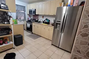 102-27 129th St, Richmond Hill, NY 11419 - Photo 2