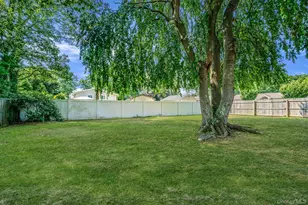 286 Old Country Rd, Deer Park, NY 11729 - Photo 6