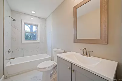 286 Old Country Road, Deer Park, NY 11729 - Photo 28