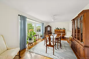 34 Morewood Dr, Smithtown, NY 11787 - Photo 8