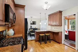 34 Morewood Dr, Smithtown, NY 11787 - Photo 18