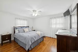 34 Morewood Dr, Smithtown, NY 11787 - Photo 32