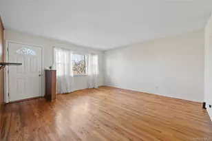 696 Bohemia Pkwy, Sayville, NY 11782 - Photo 10