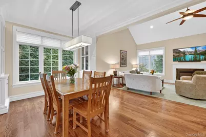 29 Michael Roberts Court, Pearl River, NY 10965 - Photo 6