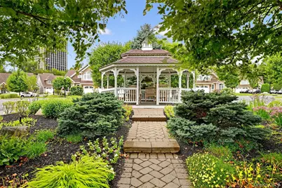 29 Michael Roberts Court, Pearl River, NY 10965 - Photo 32