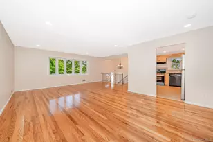 880 Washington St, Baldwin, NY 11510 - Photo 8