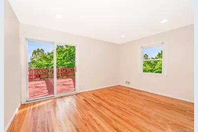 880 Washington Street, Baldwin, NY 11510 - Photo 18