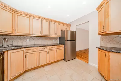 880 Washington Street, Baldwin, NY 11510 - Photo 14