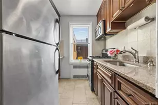 9945 67th Rd, Forest Hills, NY 11375 - Photo 8