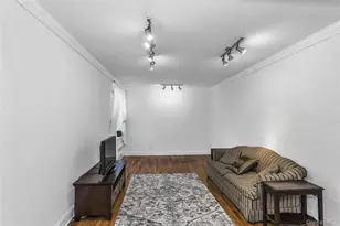 83-20 141st St, Briarwood, NY 11435 - Photo 10