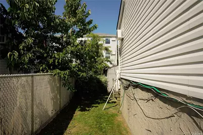 72-36 Almeda Avenue, Arverne, NY 11692 - Photo 24