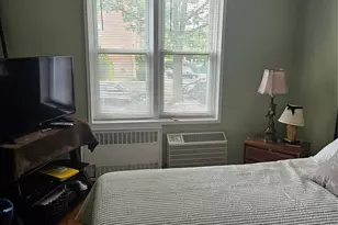 110 Brooklyn Ave, Freeport, NY 11520 - Photo 12