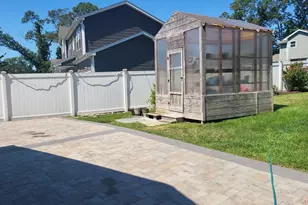 70 W 8th St, Ronkonkoma, NY 11779 - Photo 30