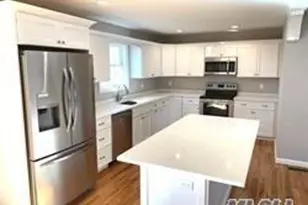 70 W 8th St, Ronkonkoma, NY 11779 - Photo 6