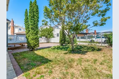 176-27 NW Sunbury Road, Jamaica, NY 11434 - Photo 8