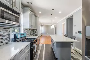 176-27 NW Sunbury Rd, Jamaica, NY 11434 - Photo 18