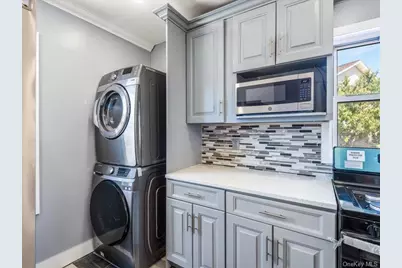 176-27 NW Sunbury Road, Jamaica, NY 11434 - Photo 16