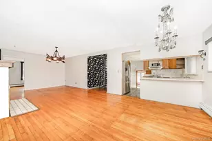 306 Park Ave, Freeport, NY 11520 - Photo 6