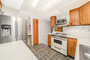 306 Park Ave, Freeport, NY 11520 - Photo 10