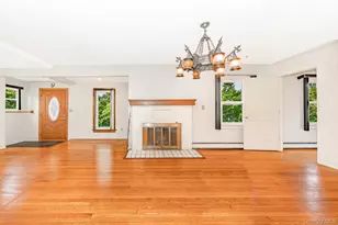 306 Park Ave, Freeport, NY 11520 - Photo 4