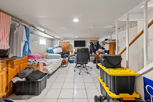 168-02 110th Rd, Jamaica, NY 11433 - Photo 10