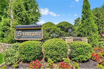 1840 Crompond Road #5C4, Peekskill, NY 10566 - Photo 4