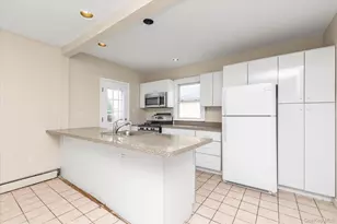 41 Newport Rd, Island Park, NY 11558 - Photo 6