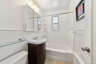 95 N Broadway, White Plains, NY 10603 - Photo 10