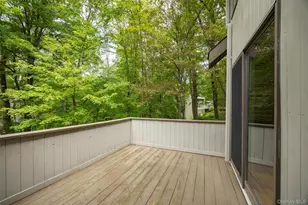 51 Major Lockwood Ln, Pound Ridge, NY 10576 - Photo 2