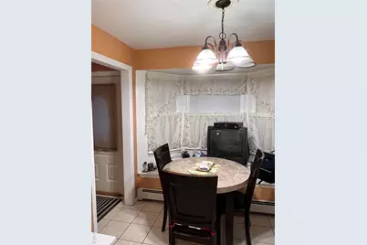 121 E Pennywood Avenue, Roosevelt, NY 11575 - Photo 4