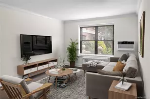 6 W Mill Dr, Great Neck, NY 11021 - Photo 4