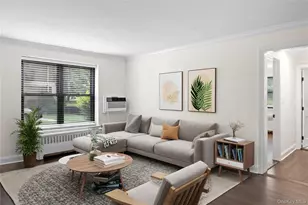 6 W Mill Dr, Great Neck, NY 11021 - Photo 6