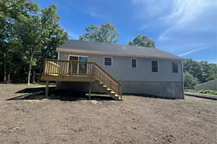 56 Barbara Ln, Medford, NY 11763 - Photo 2