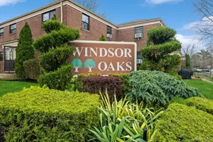 73-21 220th St, Oakland Gardens, NY 11364 - Photo 22