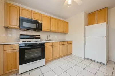 73-21 220th Street #139B2, Oakland Gardens, NY 11364 - Photo 10