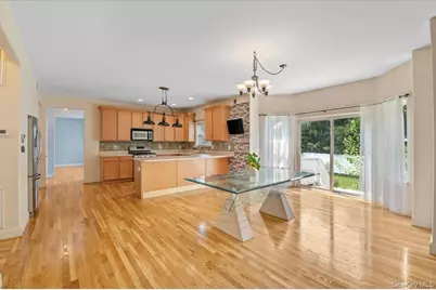 23 Island Trail, Mount Sinai, NY 11766 - Photo 2