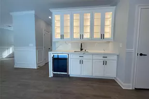 89 B Mount Sinai-Coram Rd, Coram, NY 11727 - Photo 10