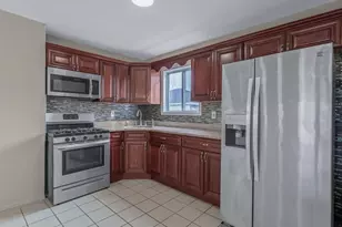 145-57 229th St, Springfield Gardens, NY 11413 - Photo 10