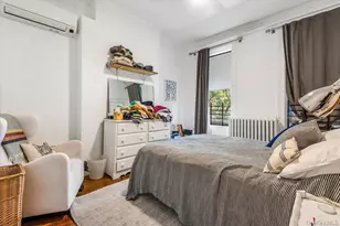 59-32 Grove St, Ridgewood, NY 11385 - Photo 16