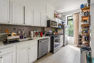 59-32 Grove St, Ridgewood, NY 11385 - Photo 14