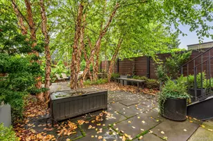 59-32 Grove St, Ridgewood, NY 11385 - Photo 22