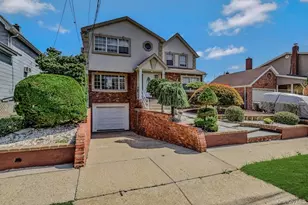 225 Rushmore Ave, Carle Place, NY 11514 - Photo 2