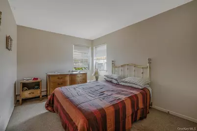 225 Rushmore Avenue, Carle Place, NY 11514 - Photo 16