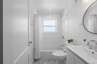 5 Thorn Hedge Road, Bellport, NY 11713 - Photo 38