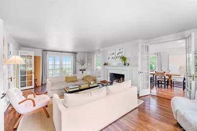 5 Thorn Hedge Road, Bellport, NY 11713 - Photo 8