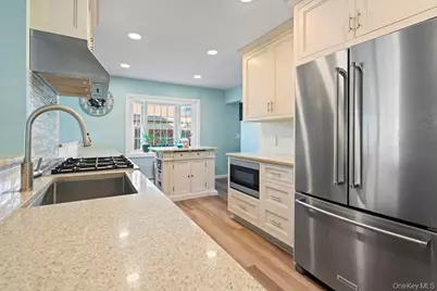 3 Maison Drive, Holbrook, NY 11741 - Photo 6