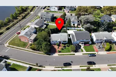 8 Gale Drive, Woodmere, NY 11581 - Photo 24